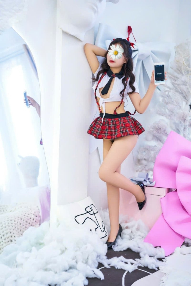 Em gái mới lớn Bảo Hân làm tình siêu đẳng. Siêu dâm đãng